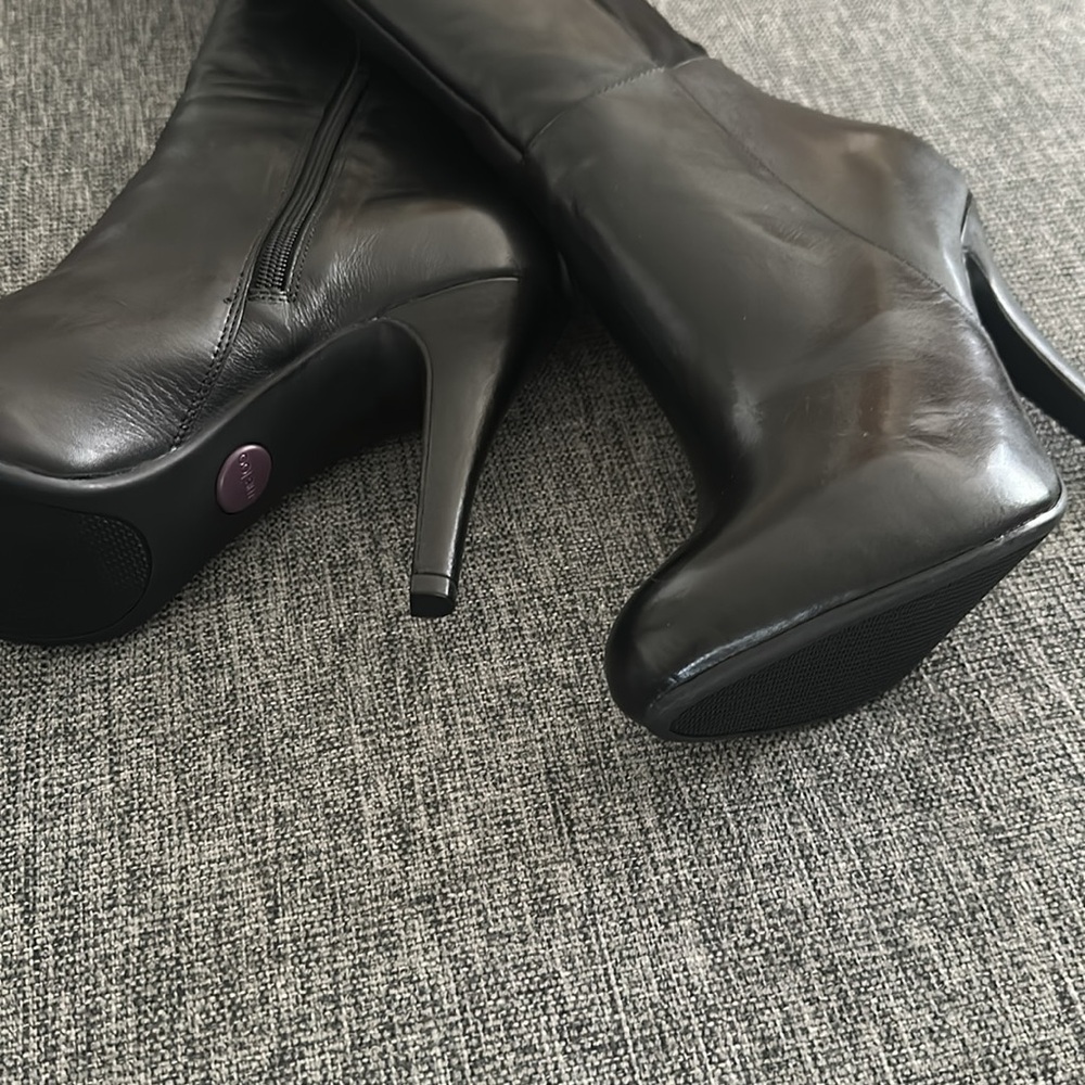 Me Too High Heel Boot - Picture 2 of 4